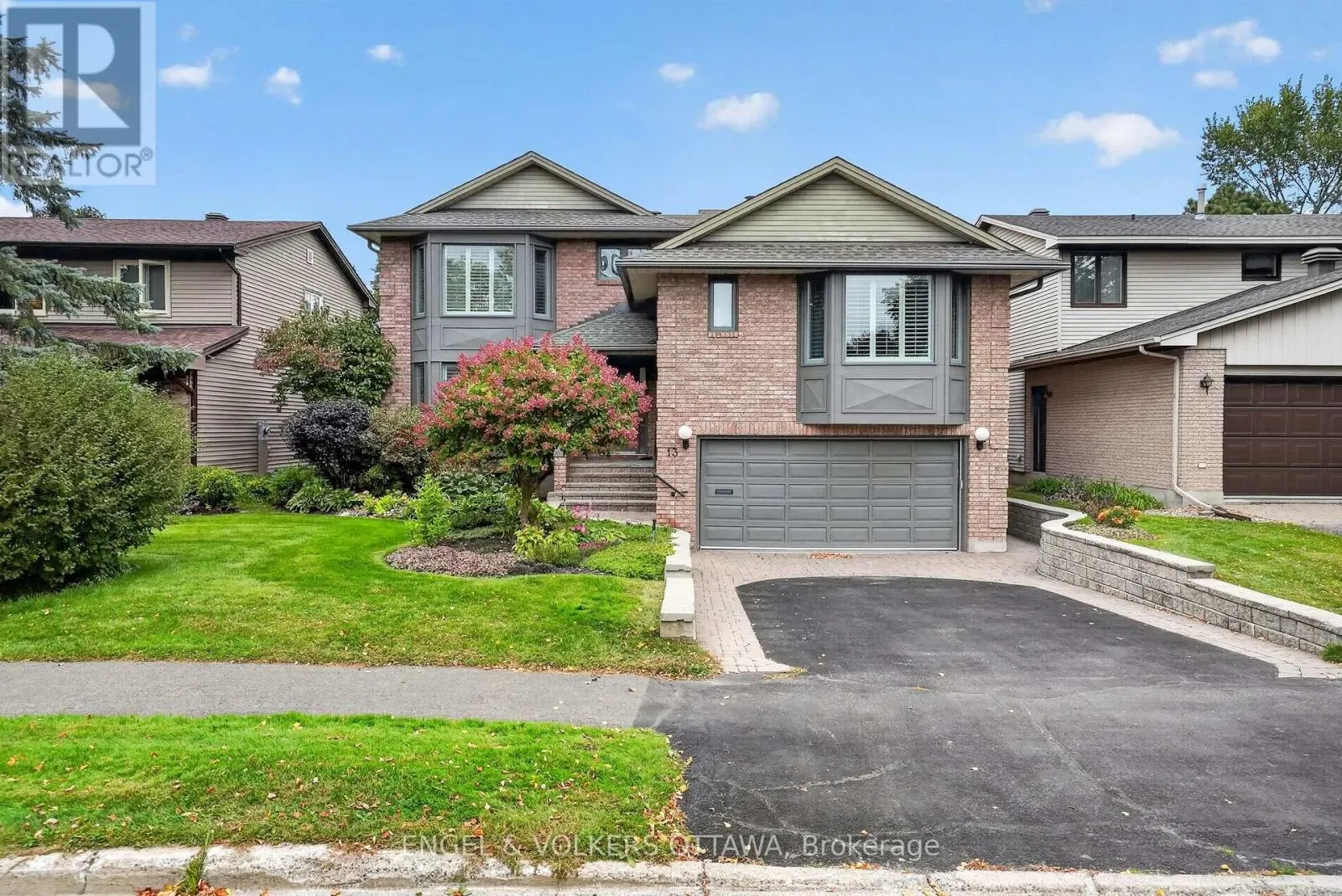 13 LYNHURST AVENUE