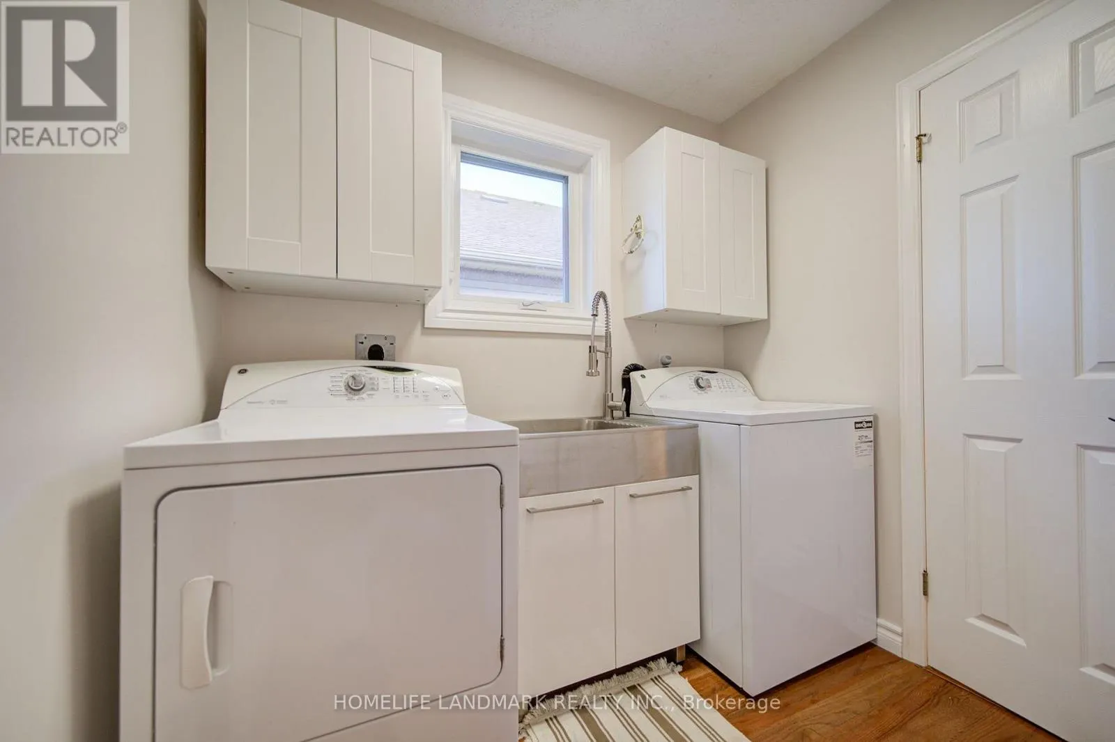 511 BARINGHAM PLACE