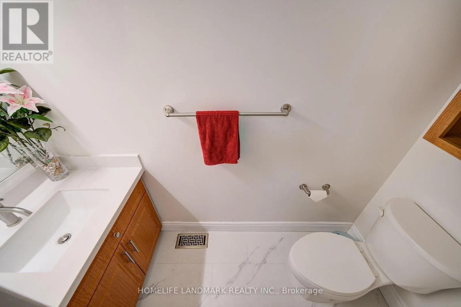 511 BARINGHAM PLACE