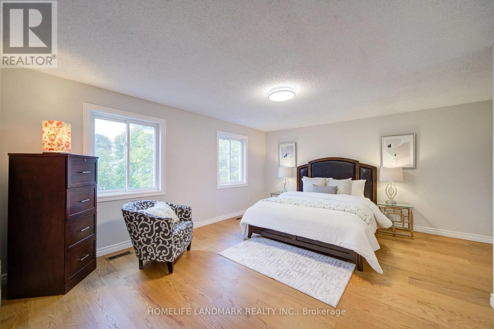 511 BARINGHAM PLACE