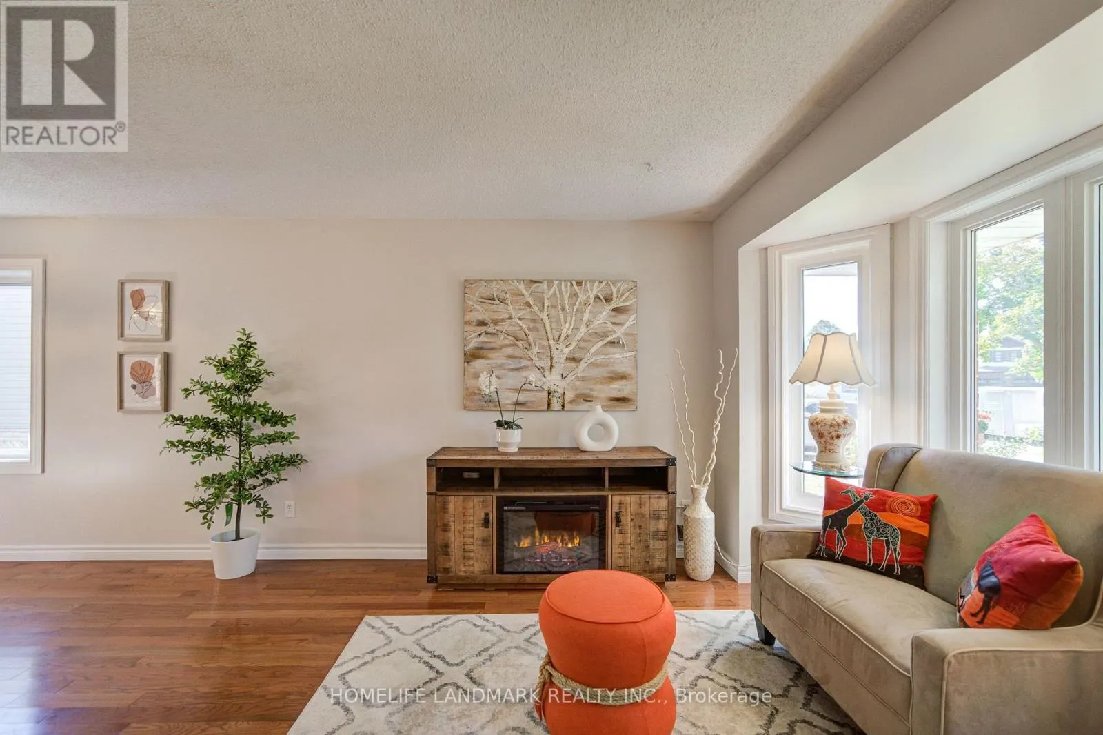 511 BARINGHAM PLACE