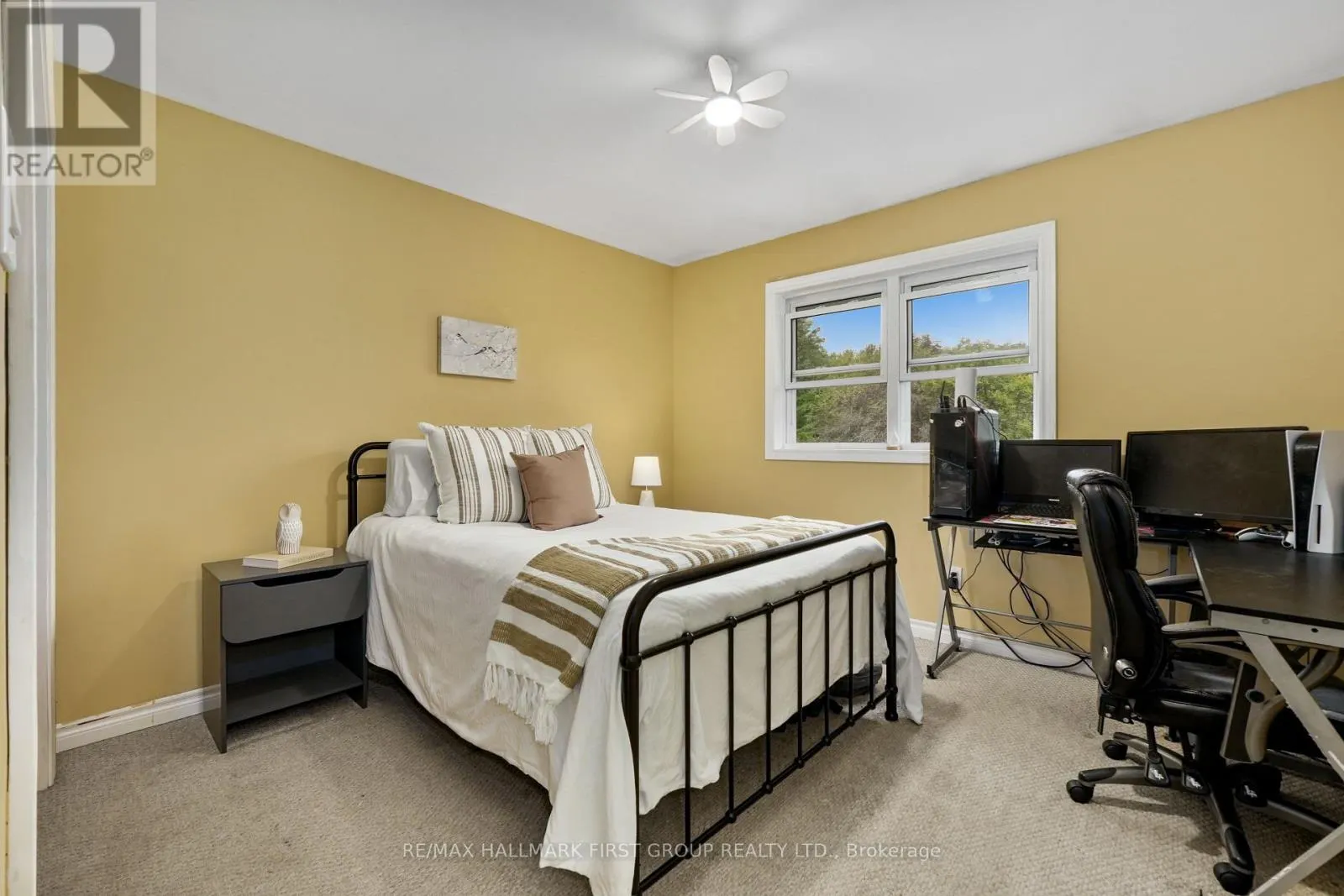 3937 LAROSE CRESCENT