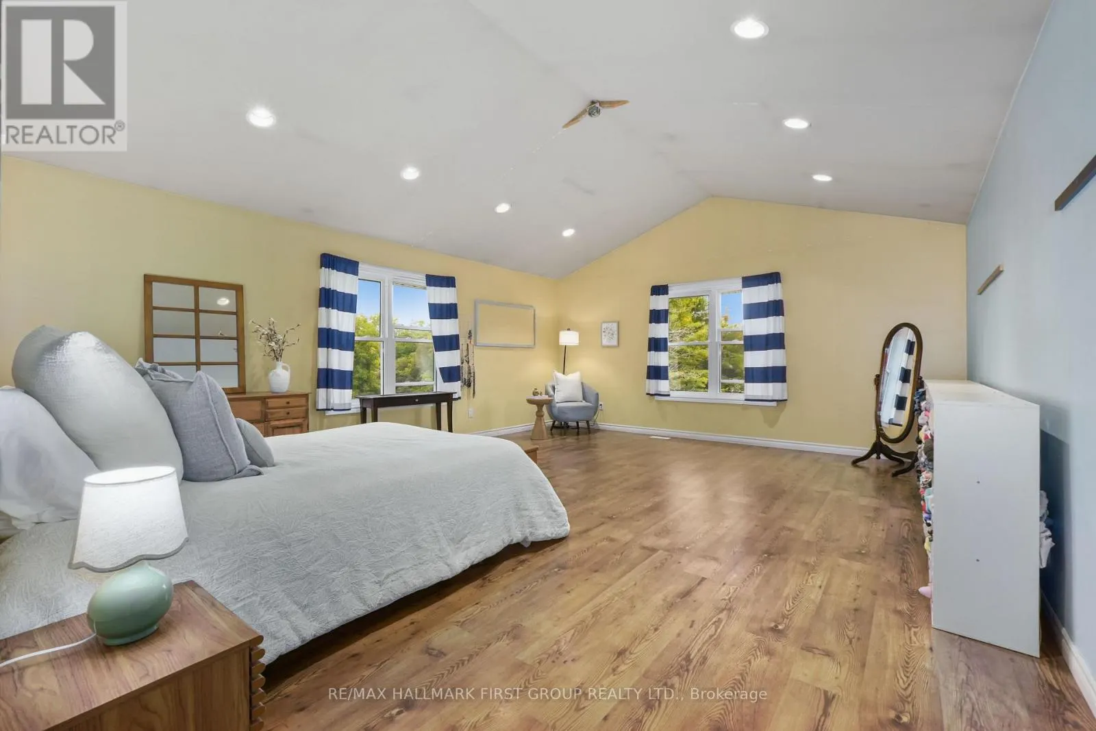 3937 LAROSE CRESCENT