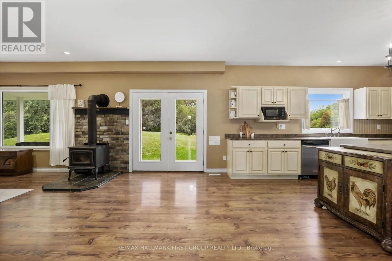 3937 LAROSE CRESCENT