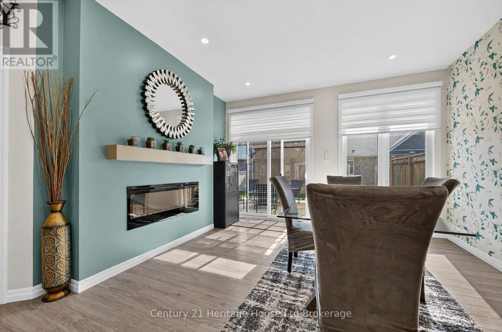 16 HUNTLEY AVENUE