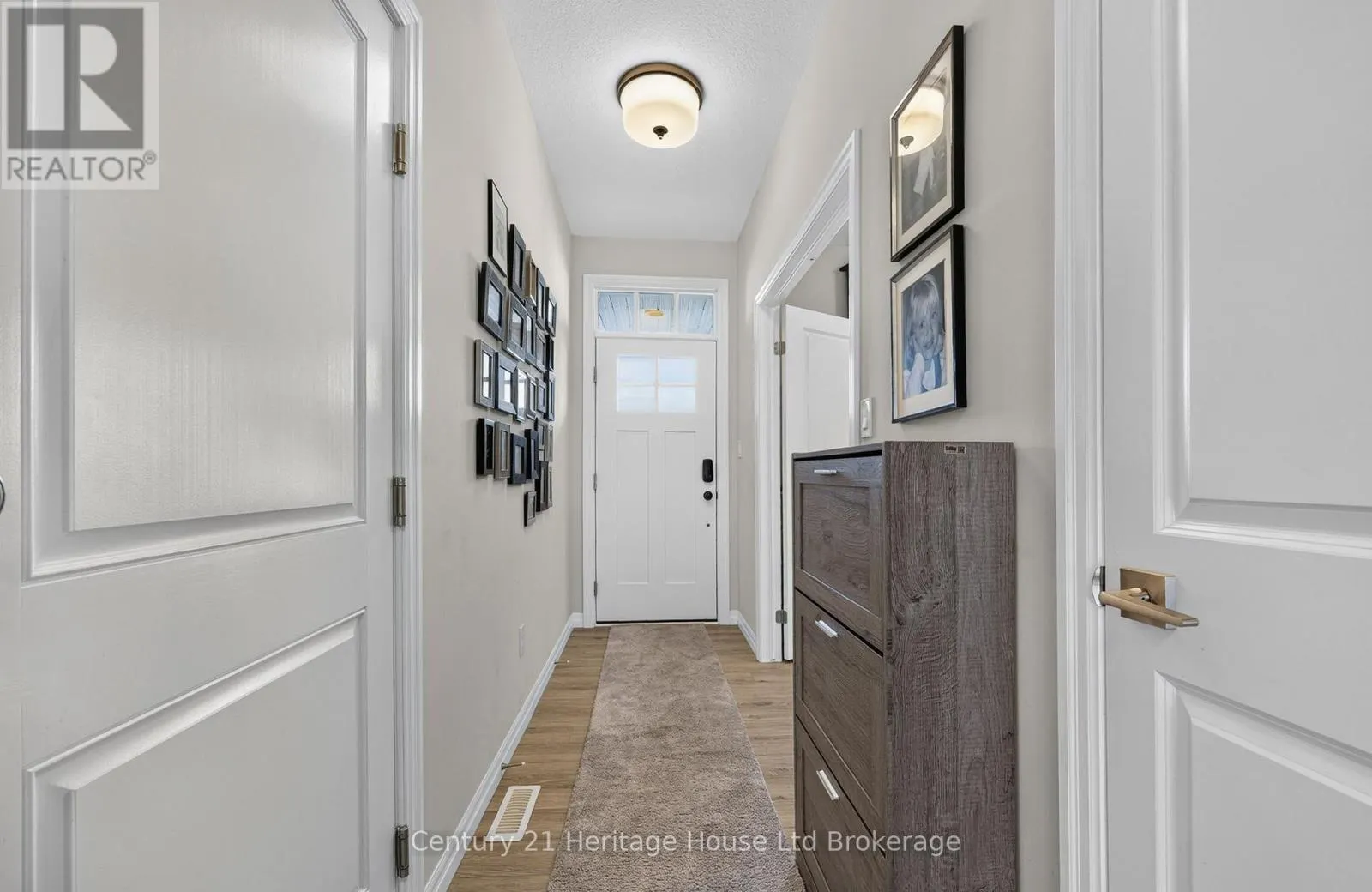 16 HUNTLEY AVENUE