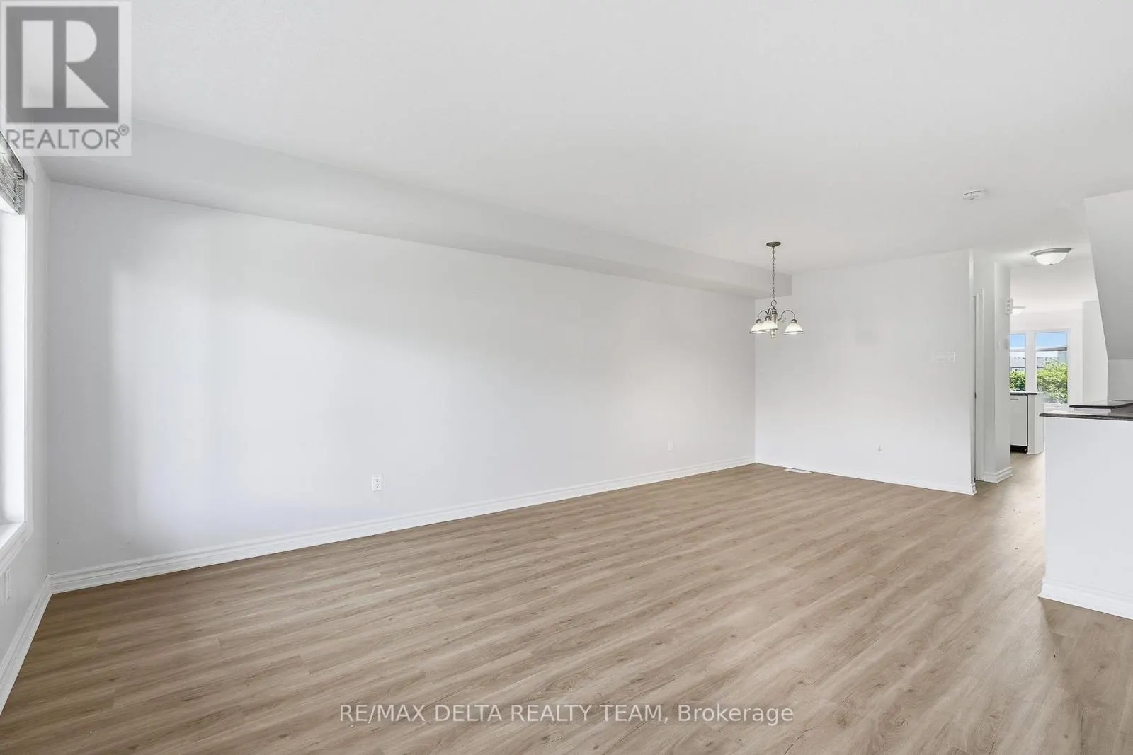 121 - 2333 ESPRIT DRIVE