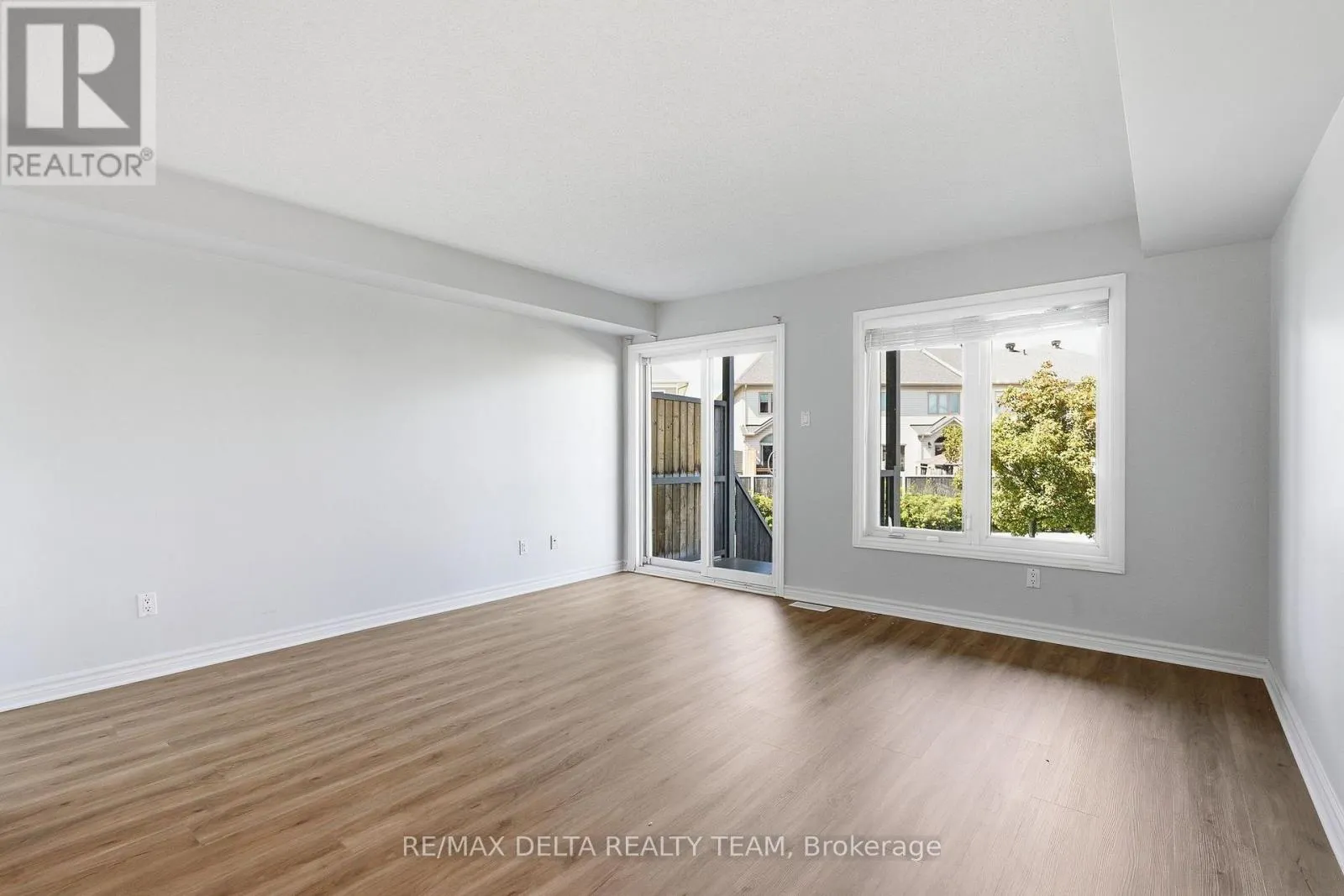 121 - 2333 ESPRIT DRIVE