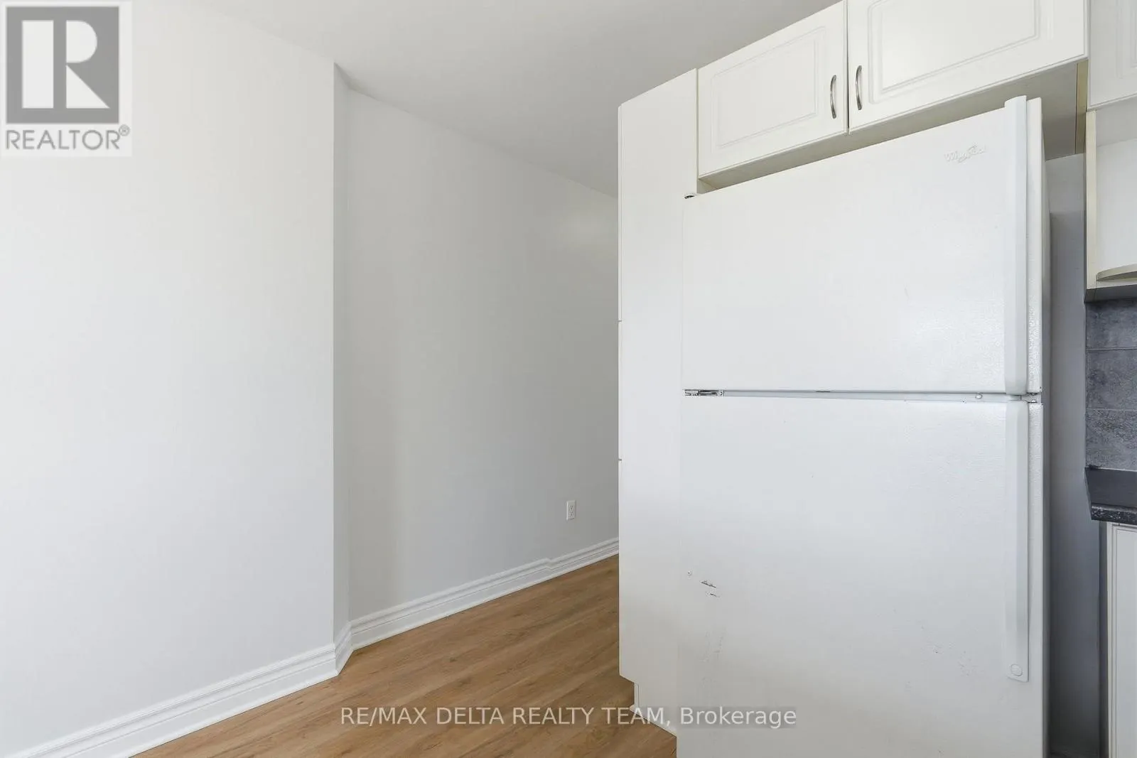 121 - 2333 ESPRIT DRIVE
