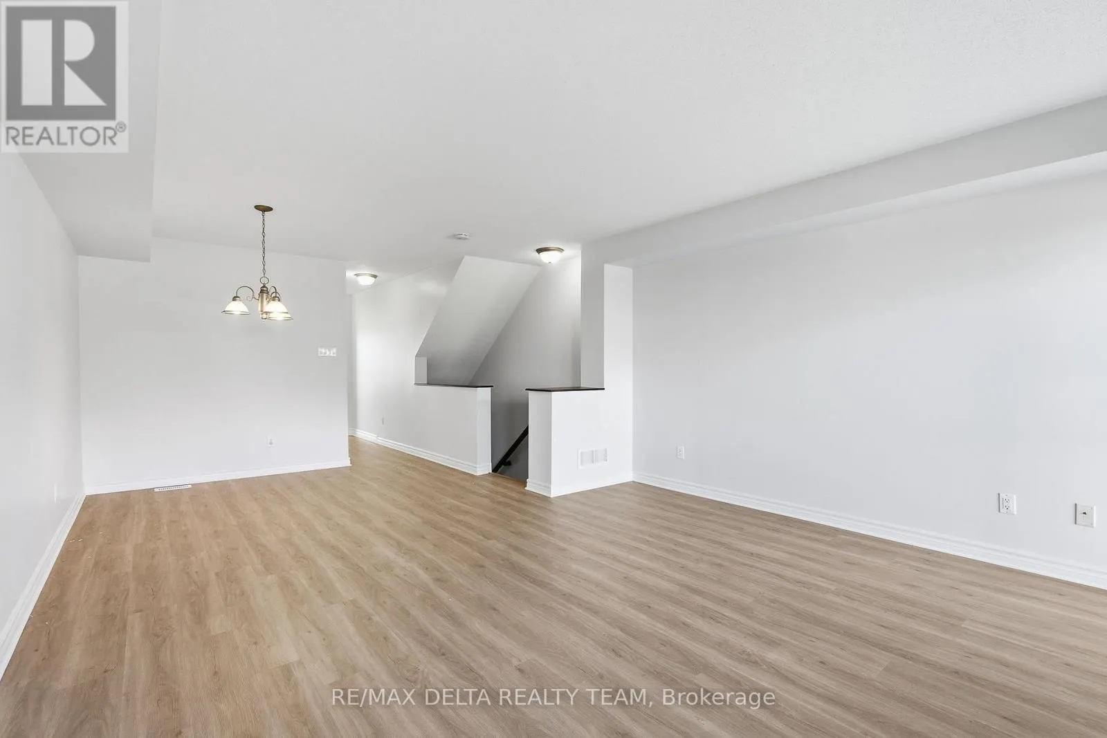 121 - 2333 ESPRIT DRIVE