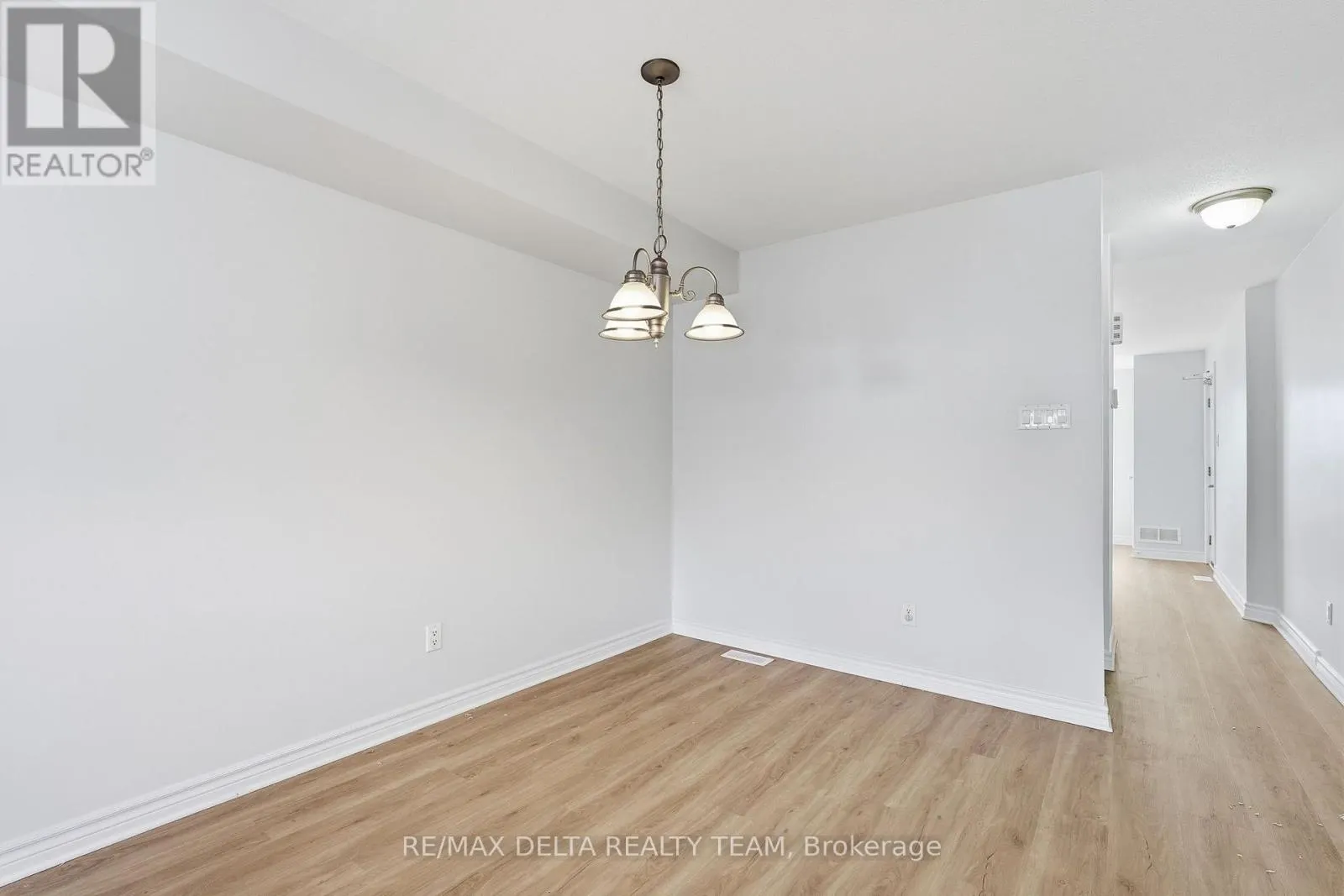 121 - 2333 ESPRIT DRIVE