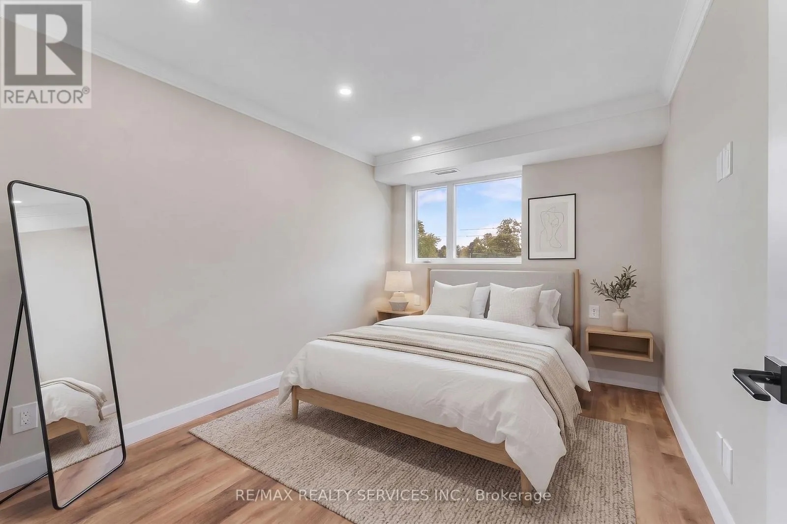 213 - 34 NORMAN STREET