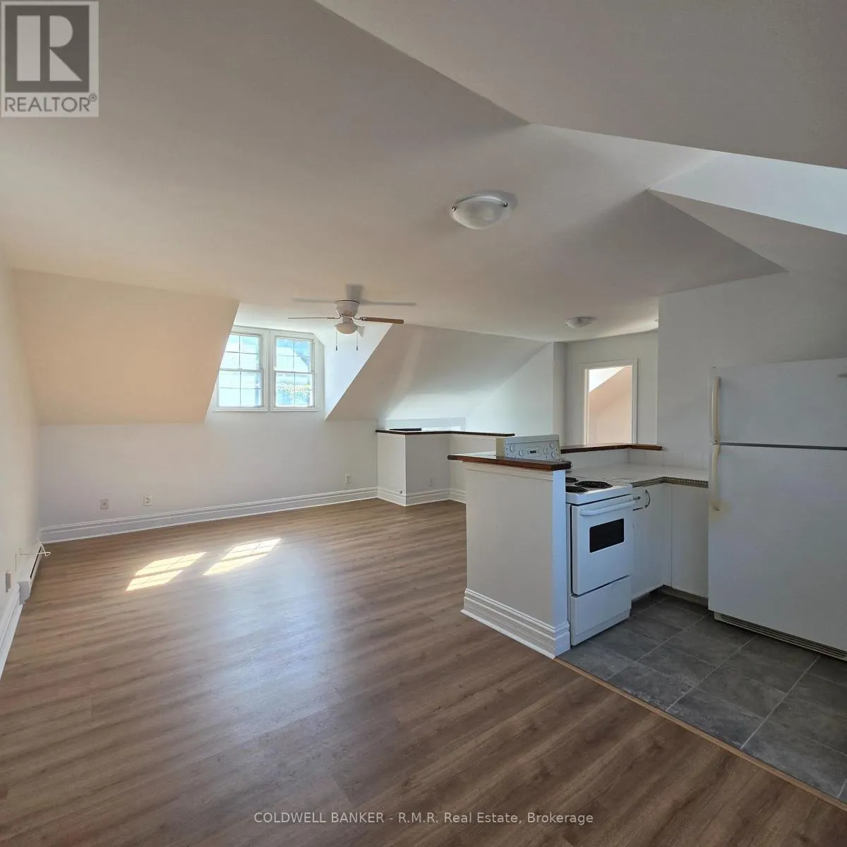 C - 87 ALBERT STREET #C