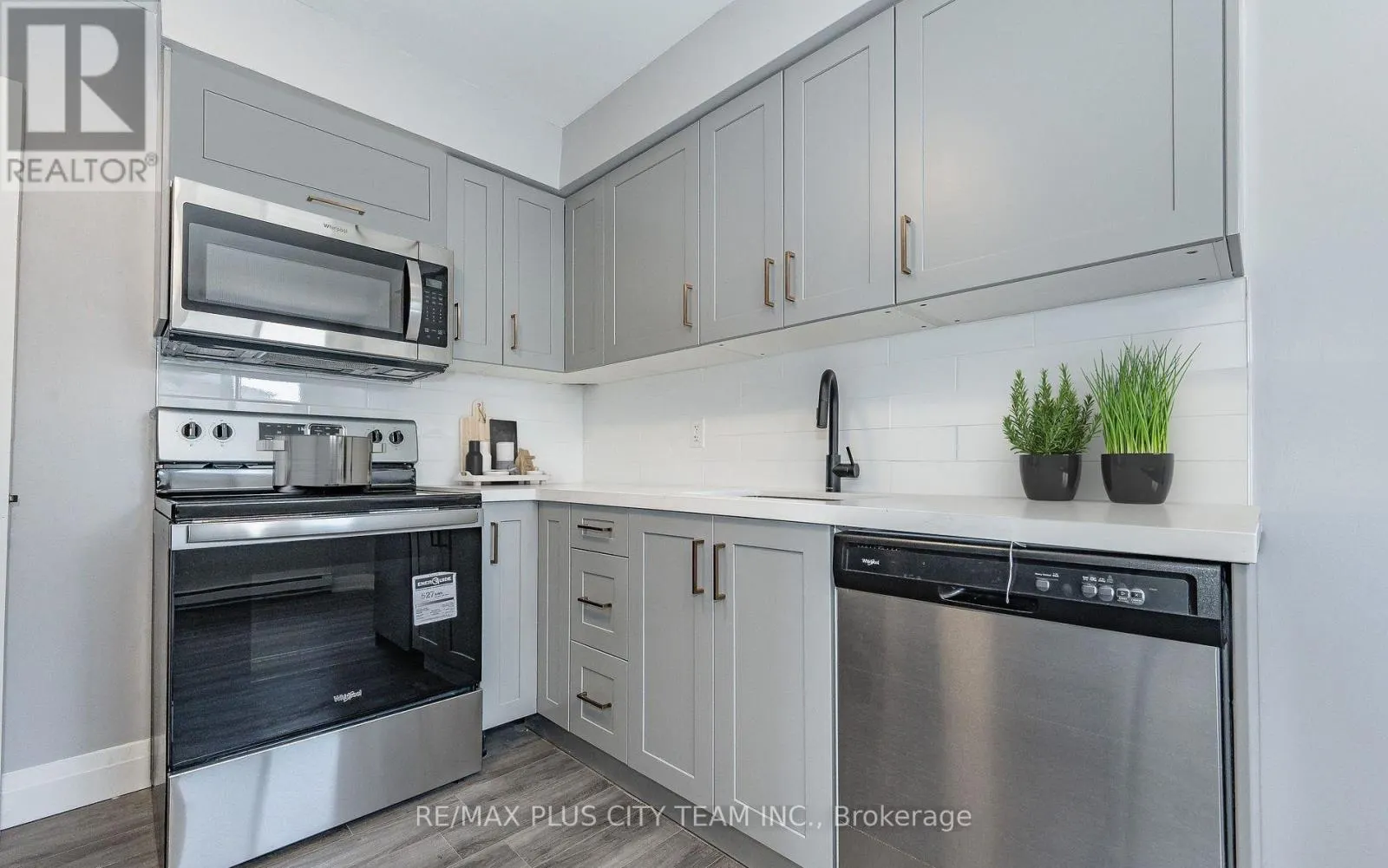UNIT #3 - 133 POLLOCK AVENUE
