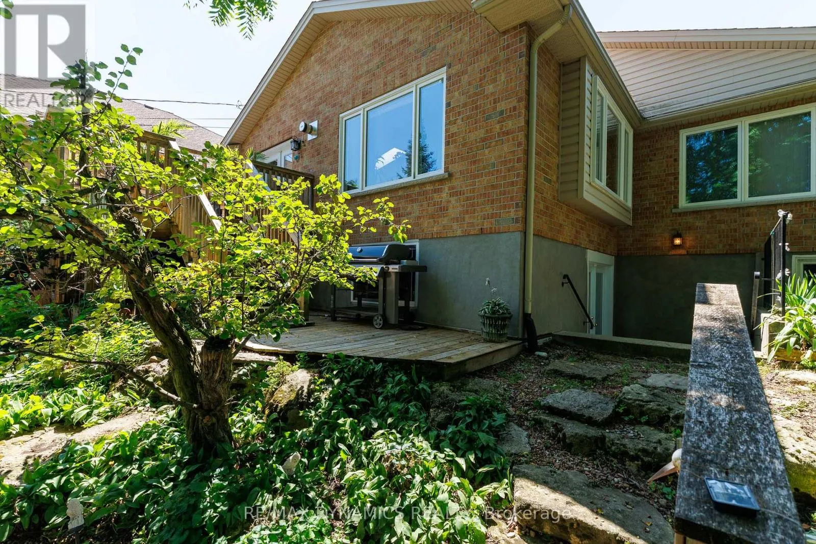 53 MOUNTAIN STREET
