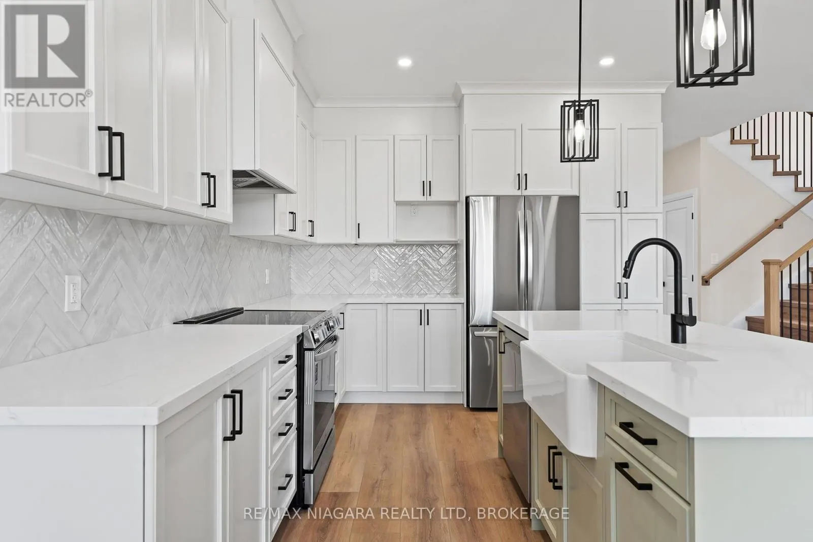 63 SWAN AVENUE