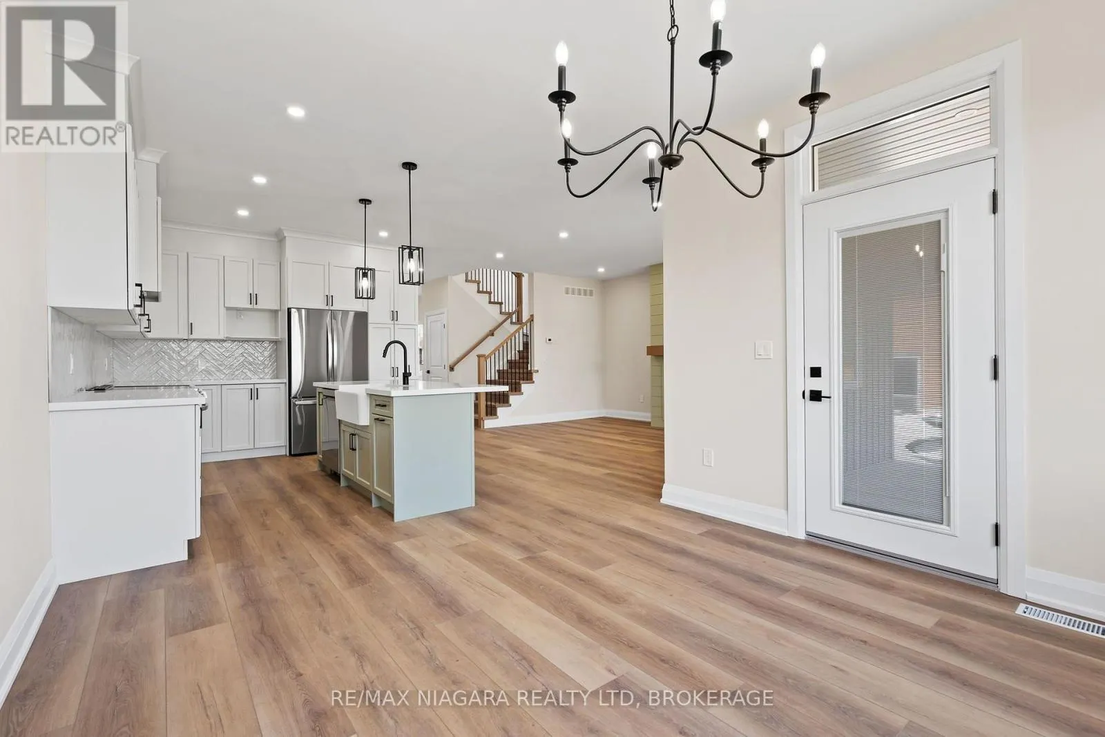 63 SWAN AVENUE