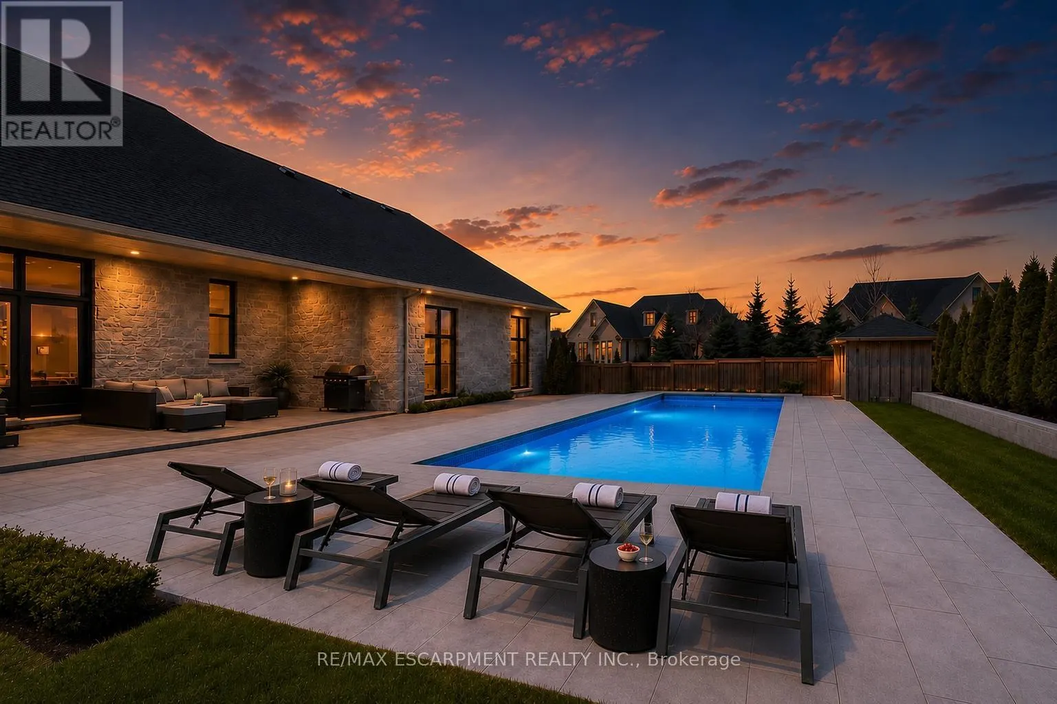 38 VISSER DRIVE