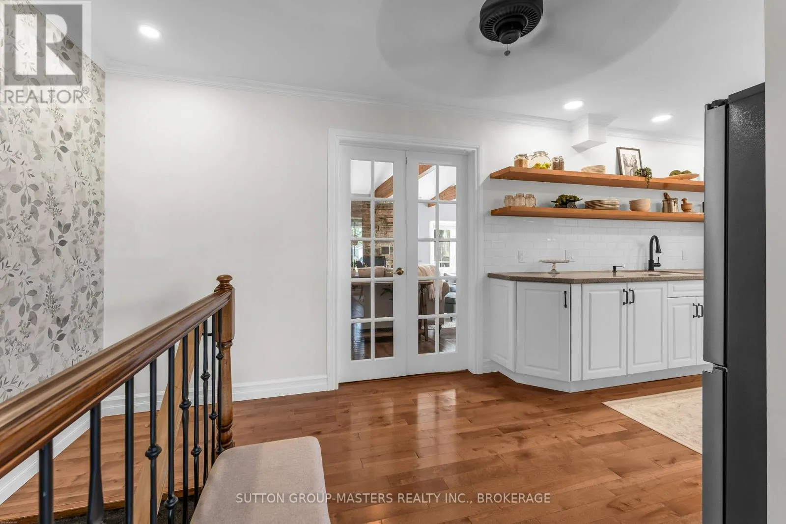 11 CHESTERFIELD DRIVE