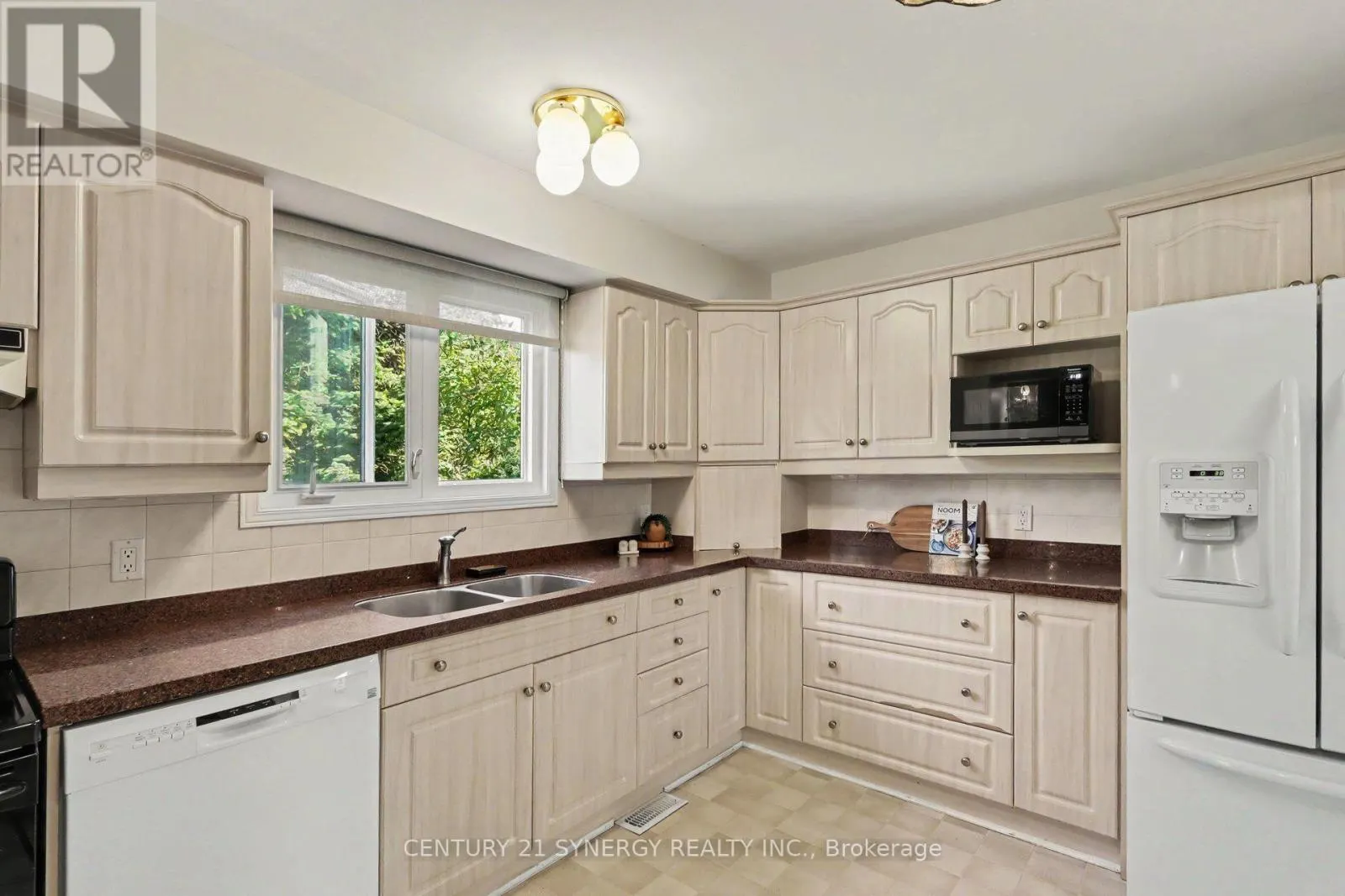 21 ALDER CRESCENT
