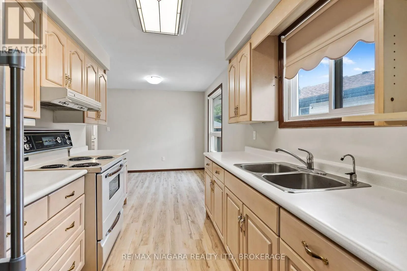 476 SCOTT STREET