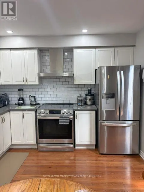 7 - 26 RED HAVEN DRIVE