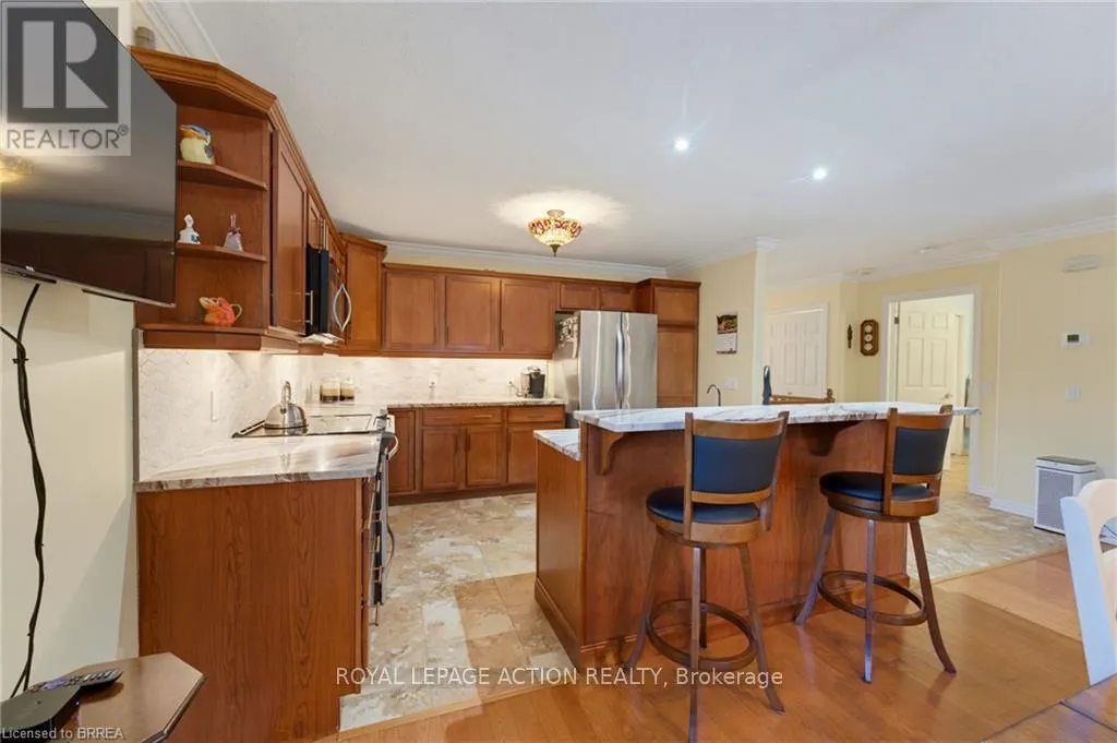 8 - 601 CONKLIN ROAD