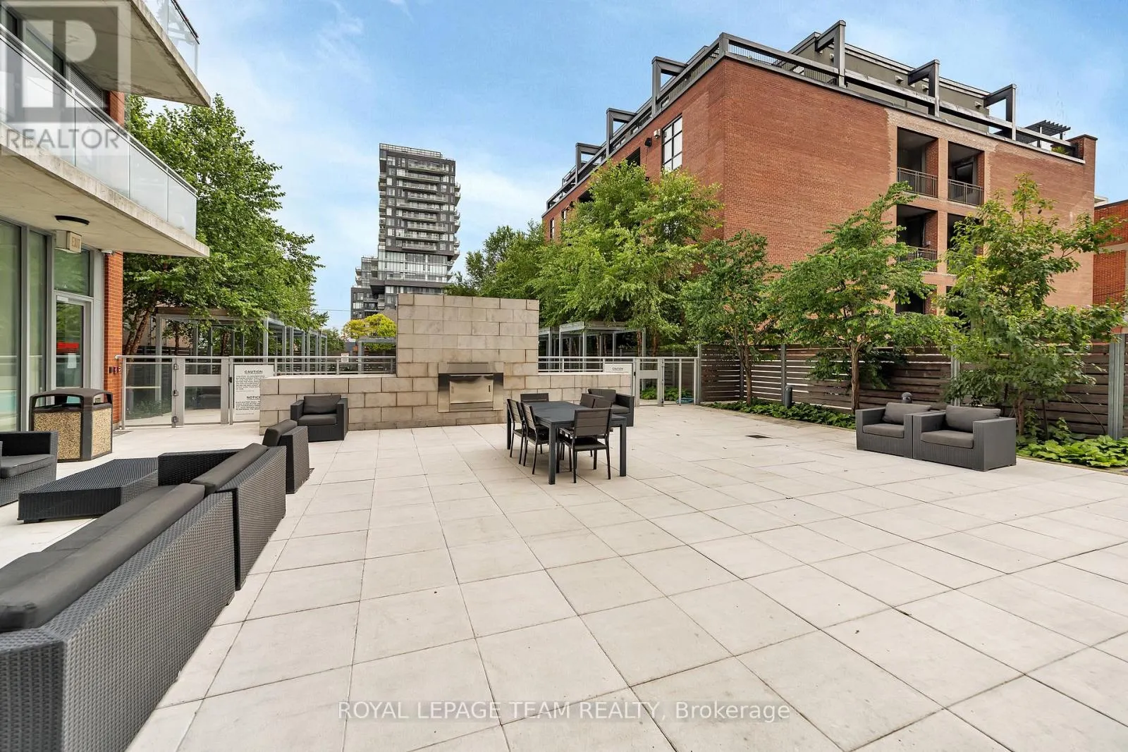 905 - 360 MCLEOD STREET