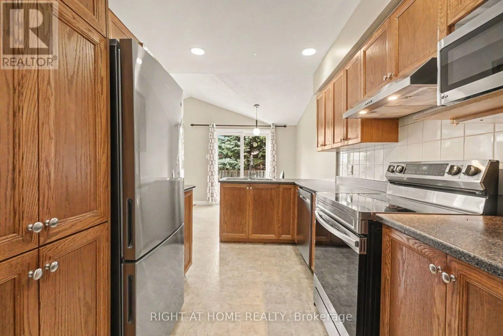 623 WILD SHORE CRESCENT