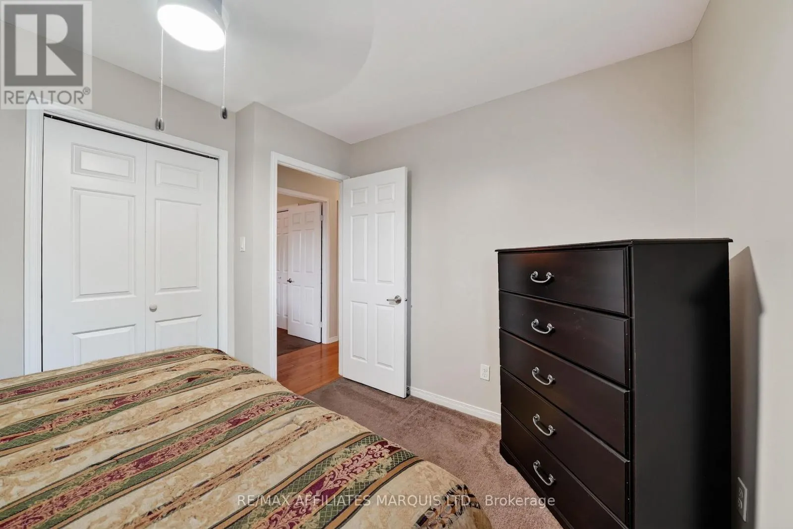 828 CHELSEA CRESCENT