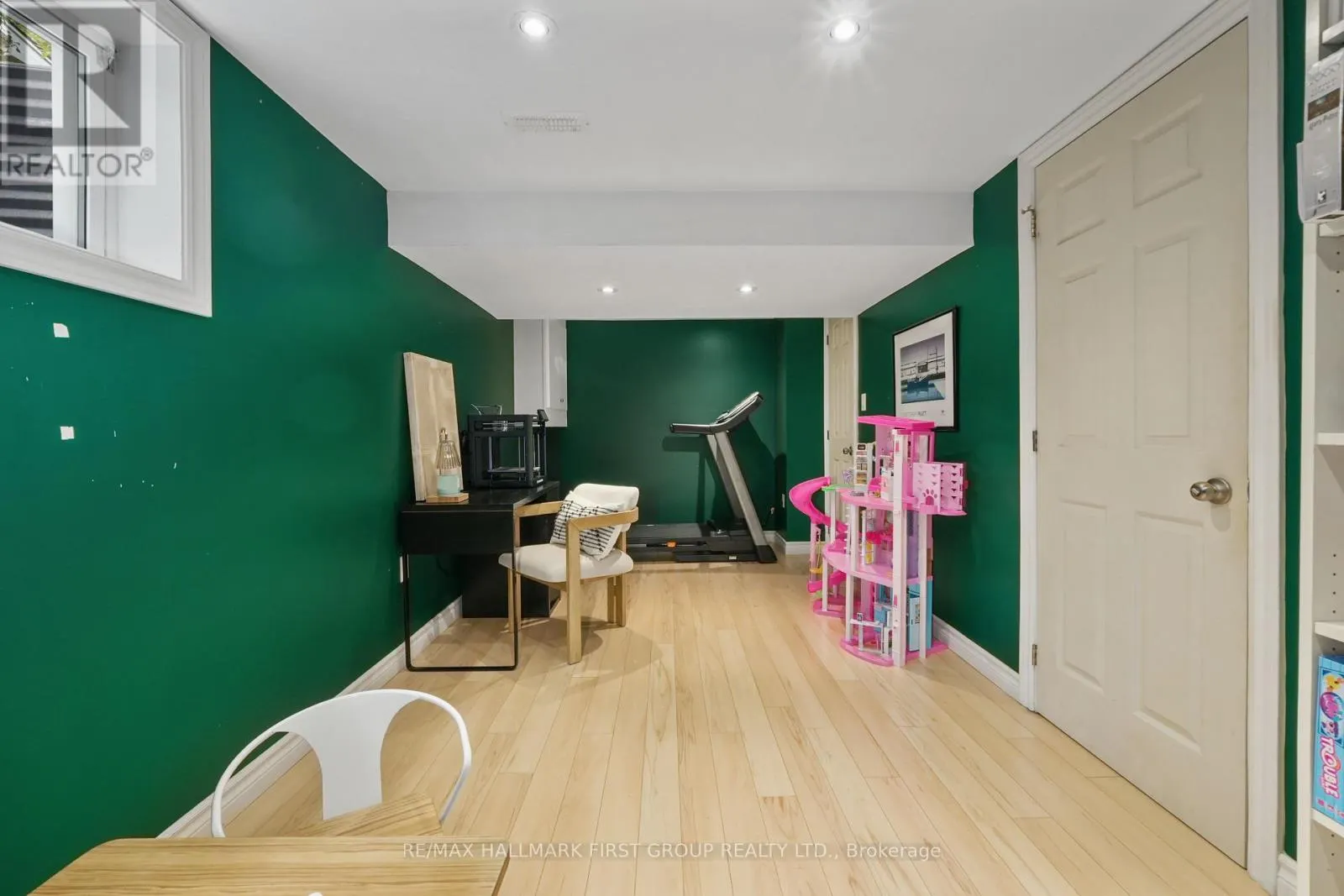 667 WESTWOOD DRIVE