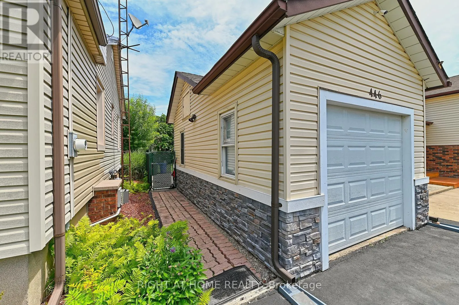 446 GENEVA STREET