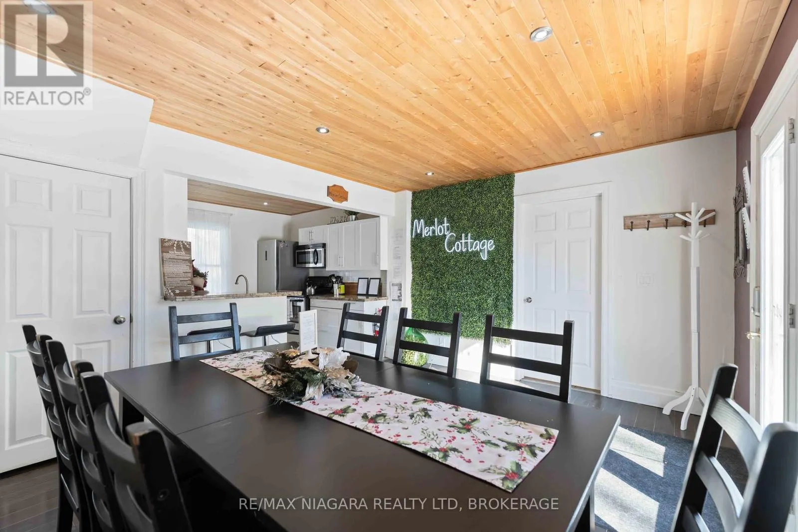 1459 NIAGARA STONE ROAD
