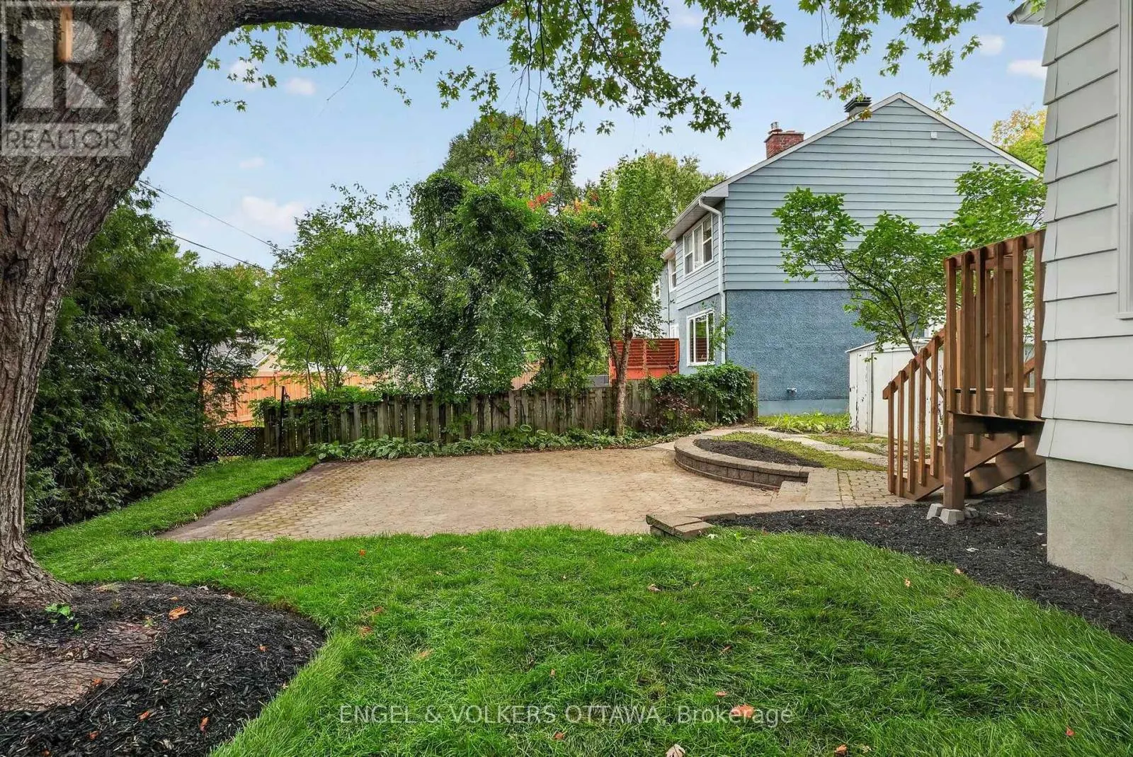 35 BEDFORD CRESCENT