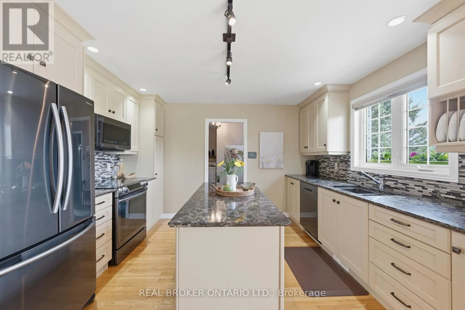 10532 MAIN STREET