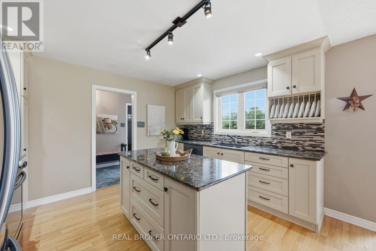 10532 MAIN STREET