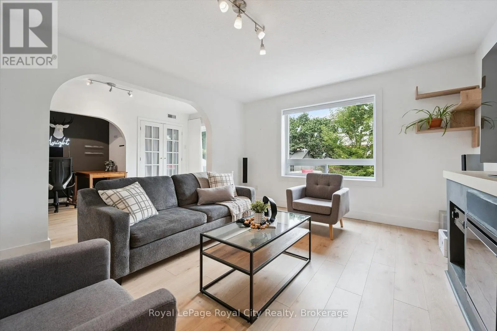 38 BORLAND DRIVE