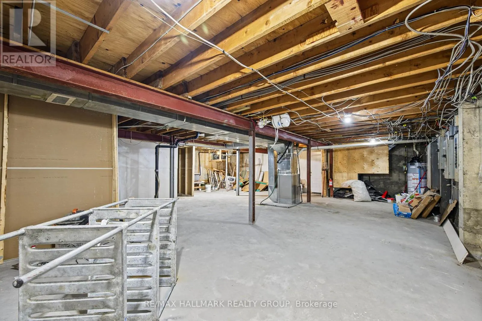 2564 ST. JOSEPH BOULEVARD