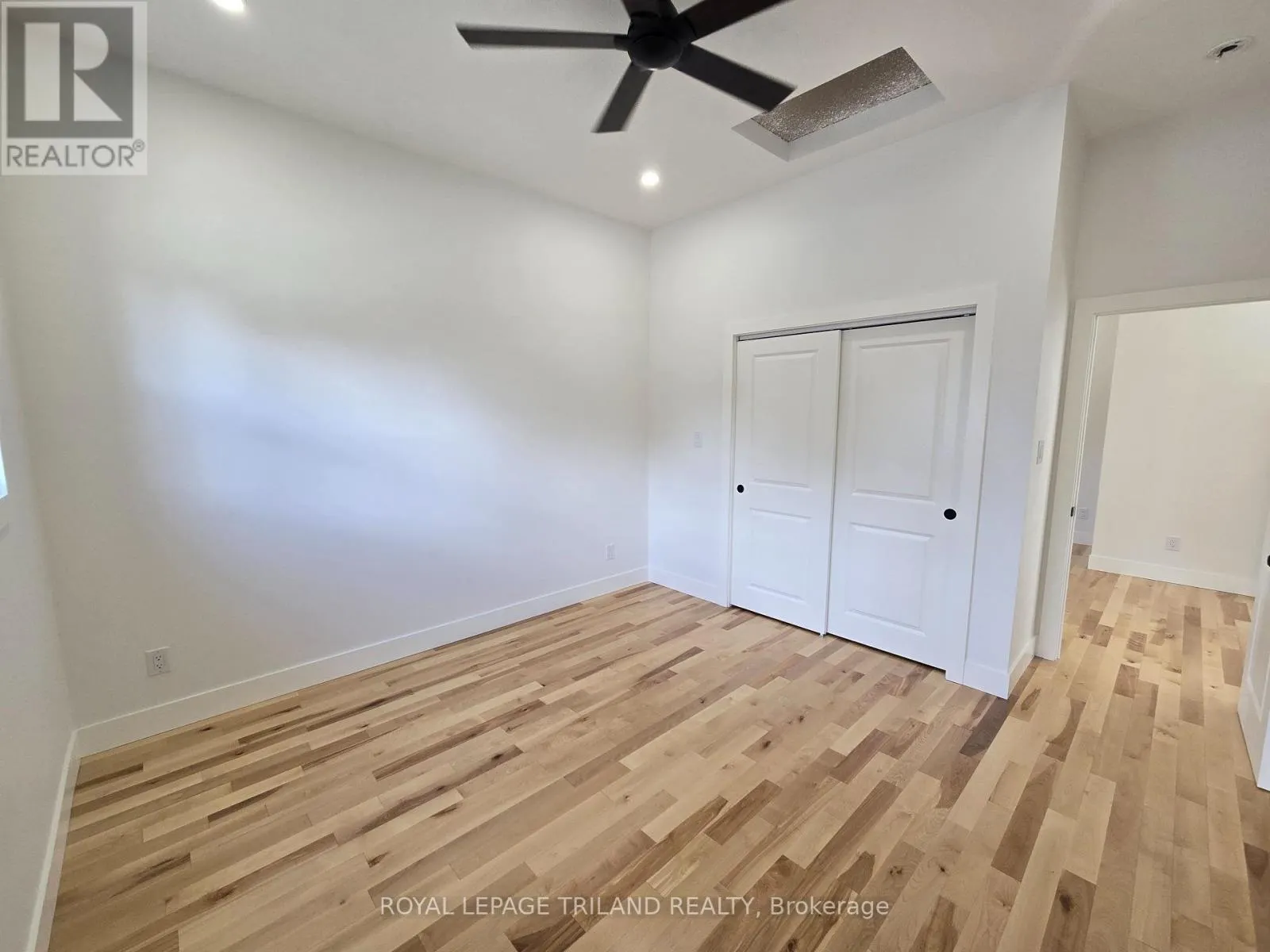 1 - 245 ROSS STREET #1