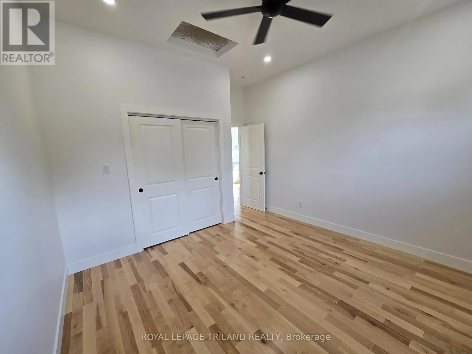 1 - 245 ROSS STREET #1