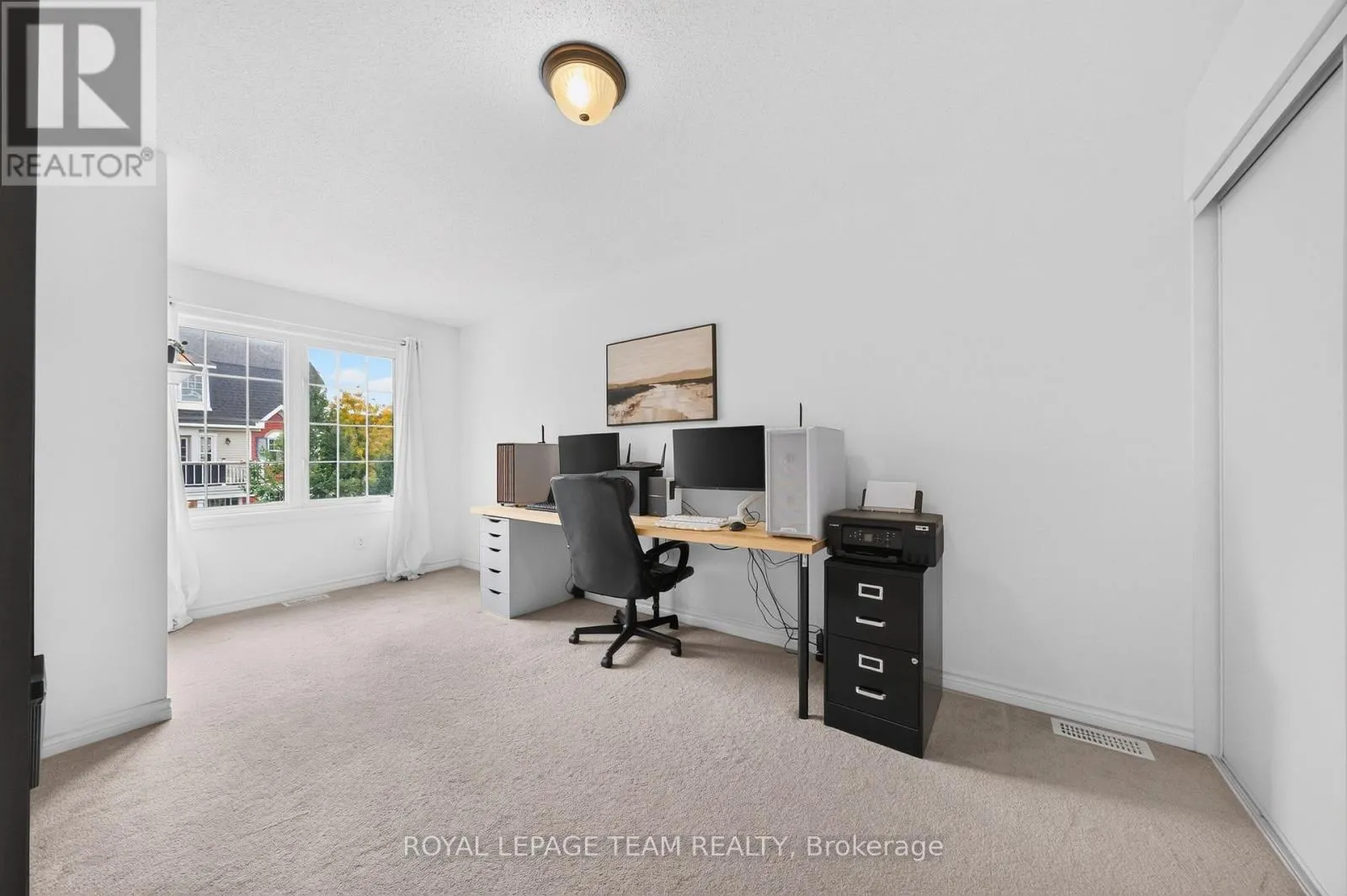 517 FOXLIGHT CIRCLE