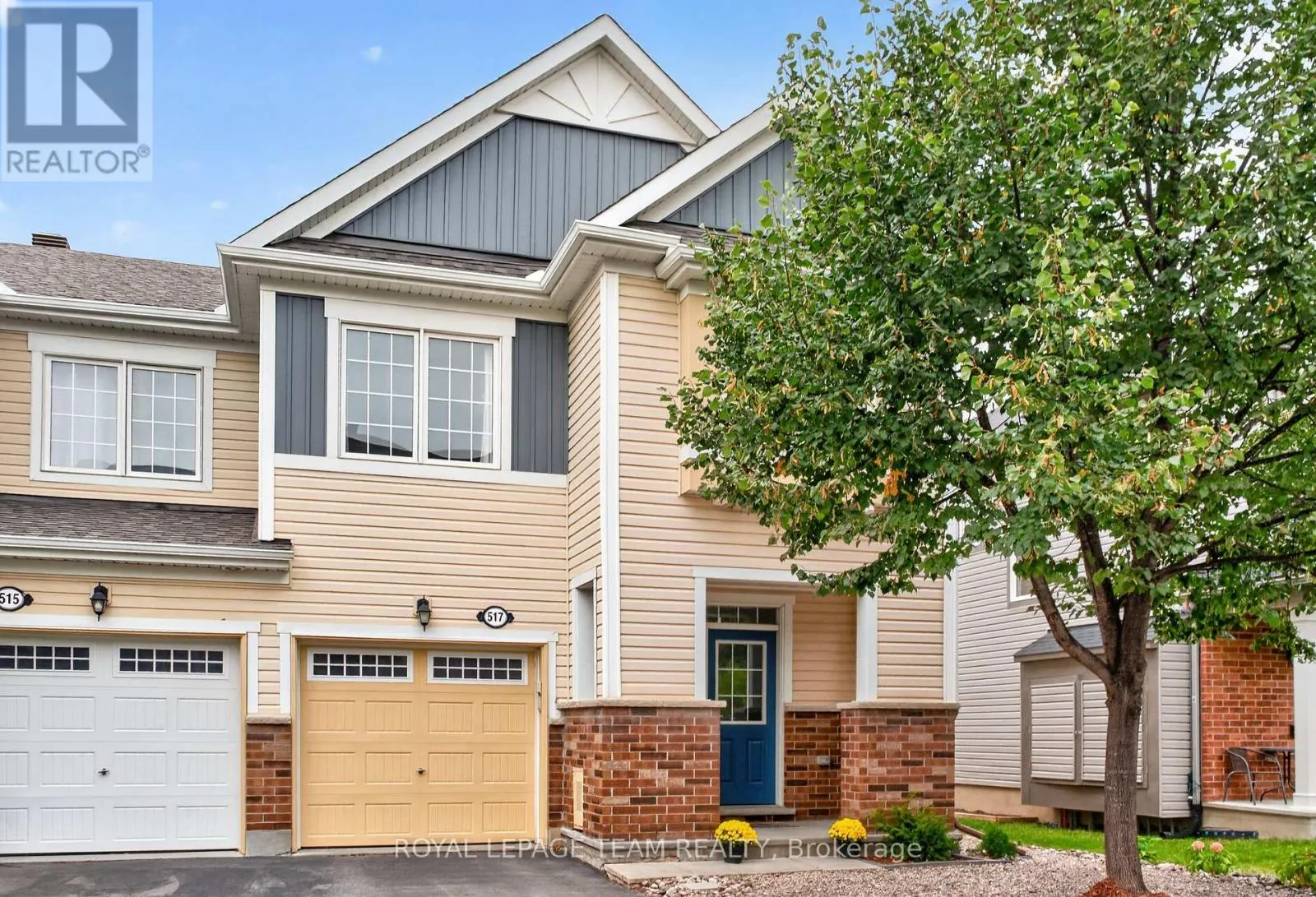 517 FOXLIGHT CIRCLE