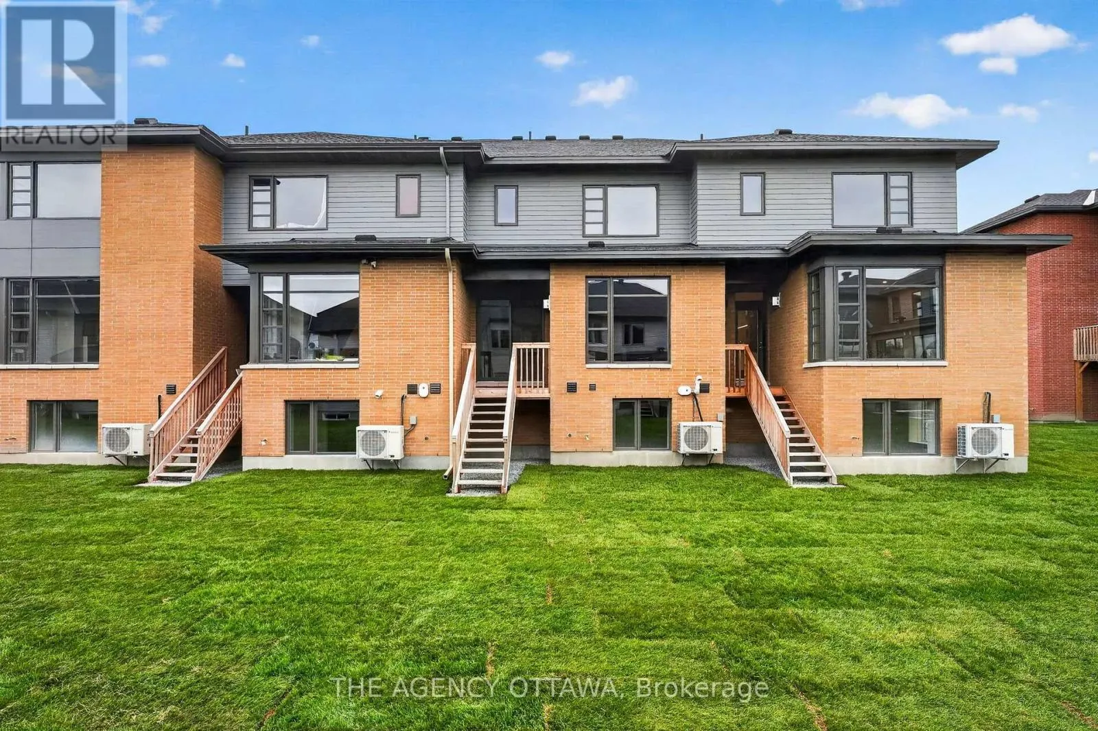 386 WALDEN DRIVE