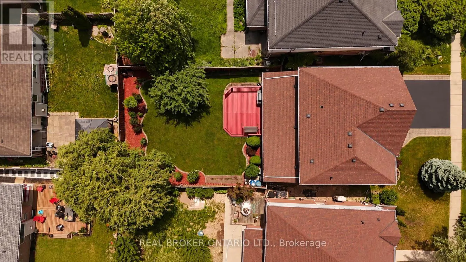 135 BLACKBURN DRIVE