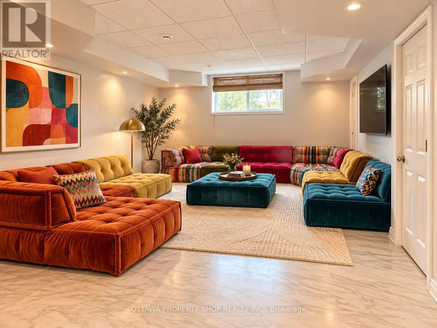 2482 ESPRIT DRIVE