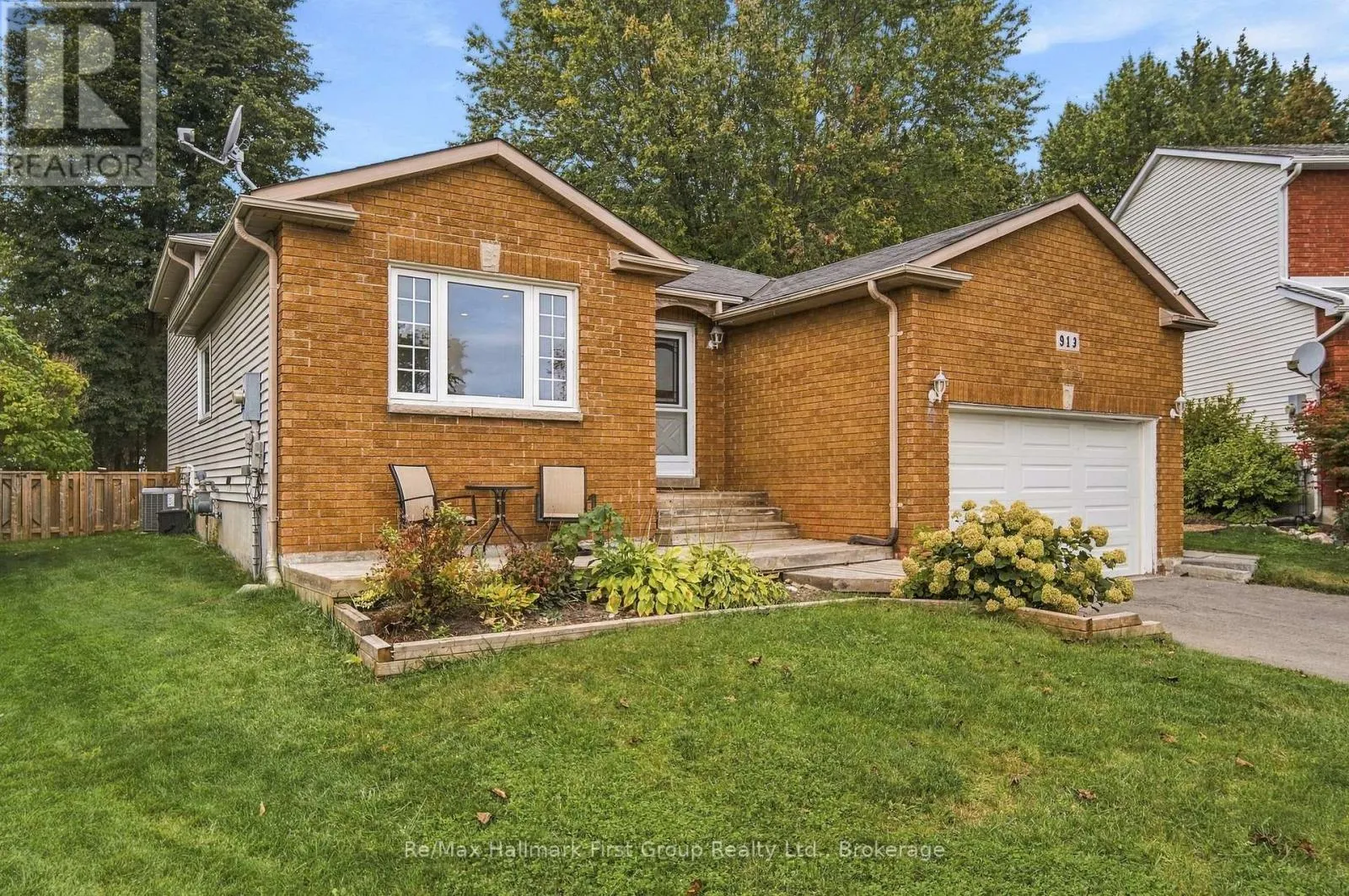 919 HEENAN COURT