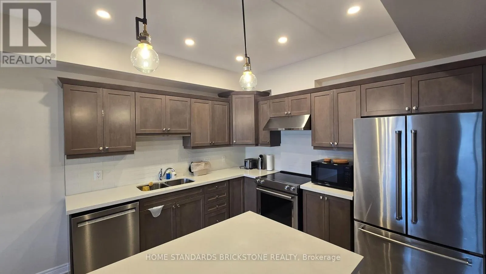 53 LAMB CRESCENT