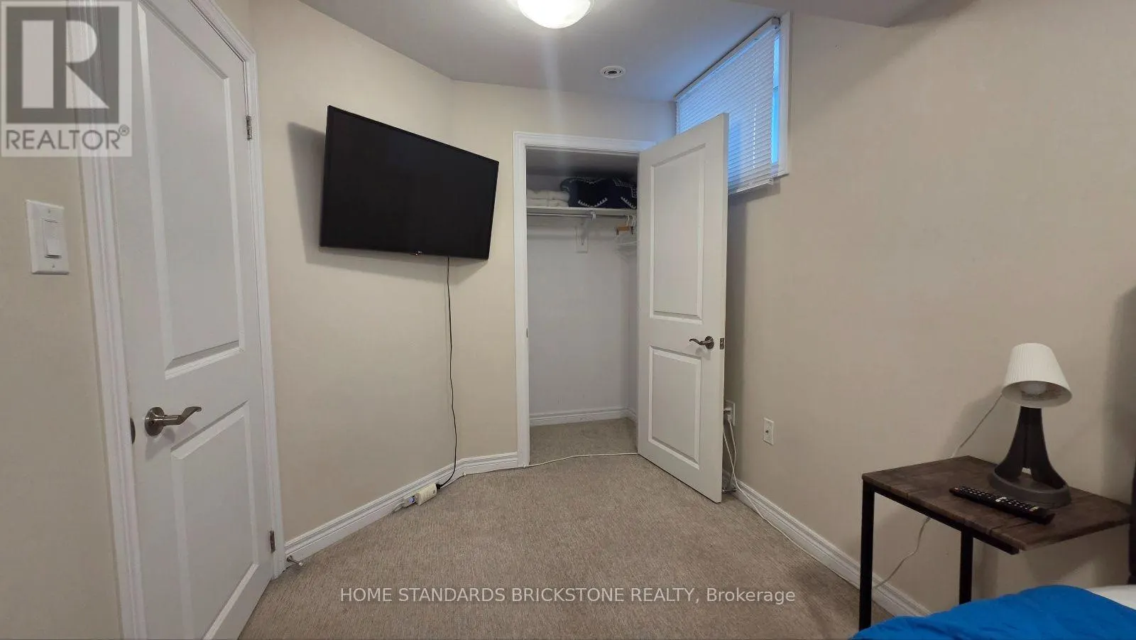 53 LAMB CRESCENT