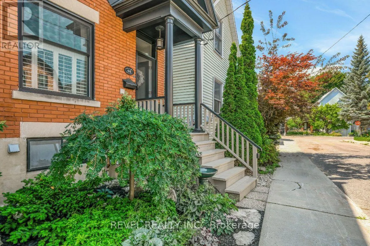 46 NEWTON STREET