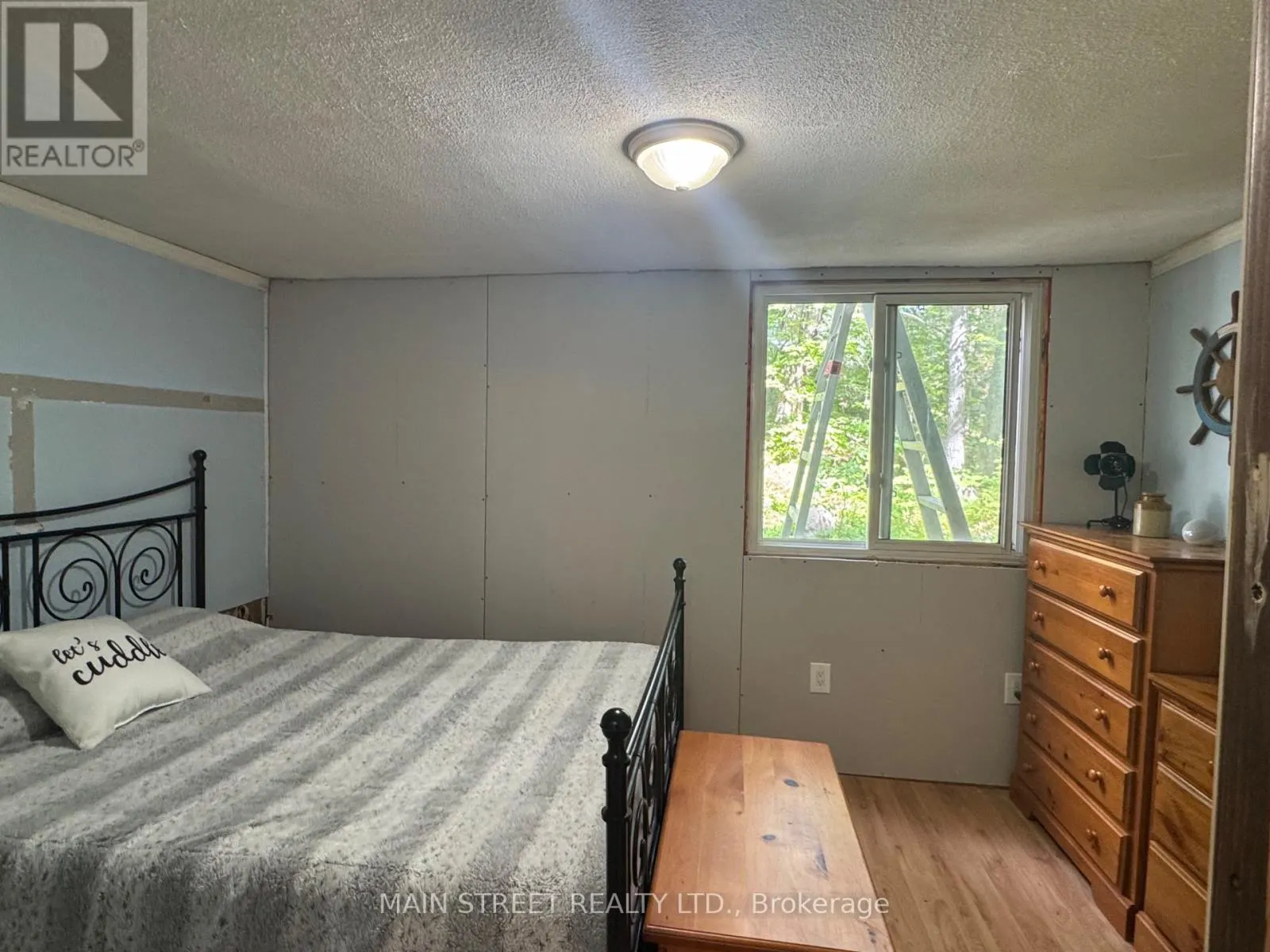 21 - 1007 RACOON ROAD